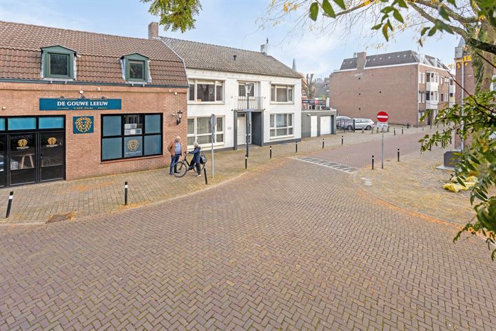 View photo 64 of Henseniusstraat 13-A