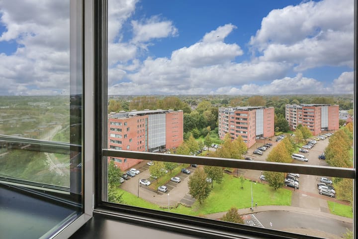 Foto 11 van Simon Carmiggeltstraat 44