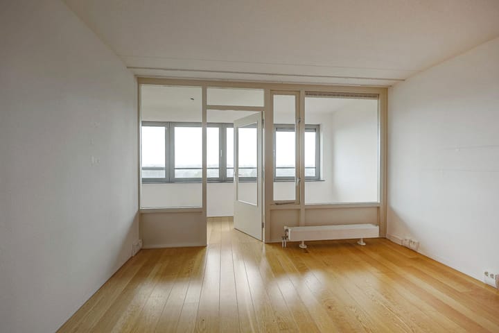 Foto 13 van Simon Carmiggeltstraat 44