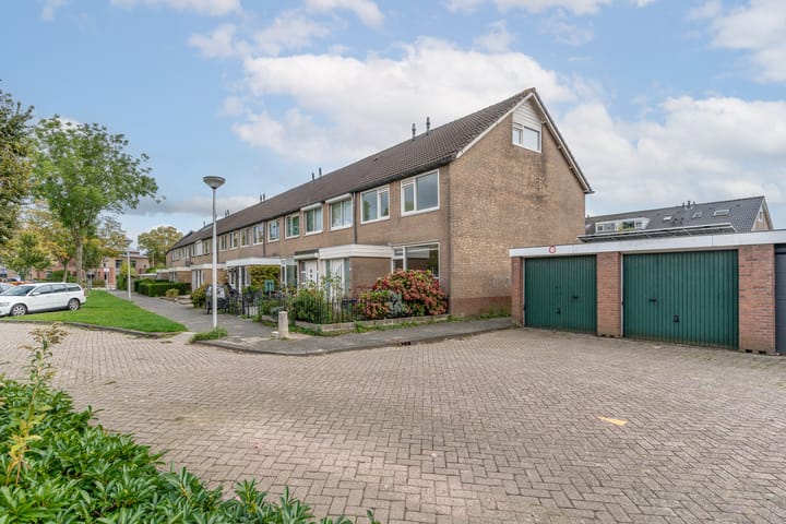 Foto 2 van Benedictushof 87