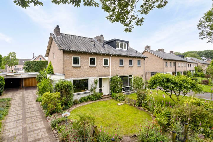 Foto 1 van Burg. Arriënsweg 28