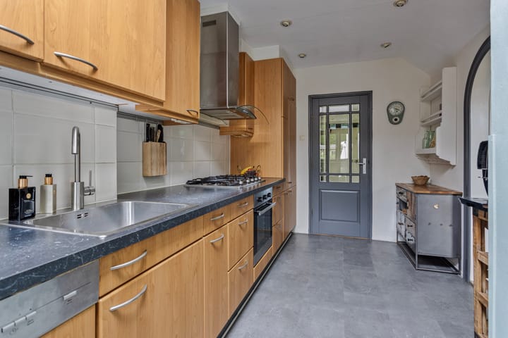 Foto 11 van Burg. Arriënsweg 28