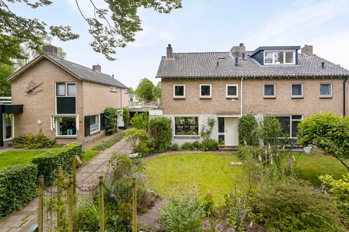 Foto 36 van Burg. Arriënsweg 28