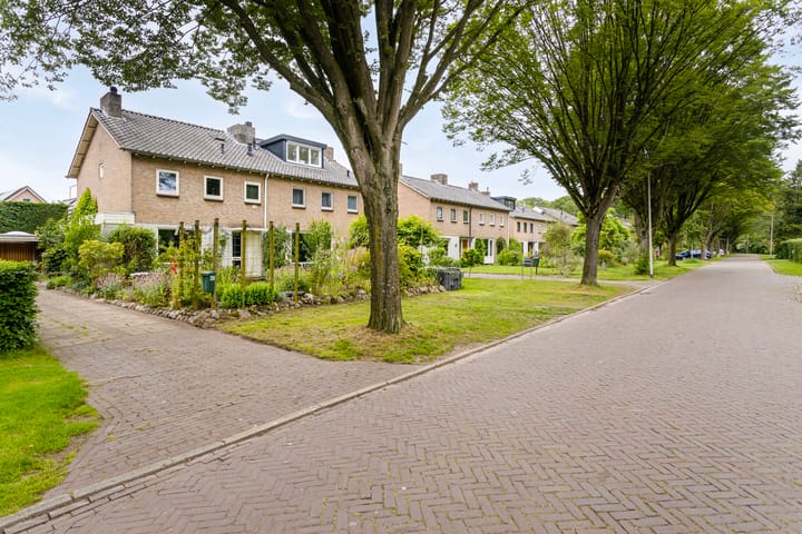 Foto 37 van Burg. Arriënsweg 28