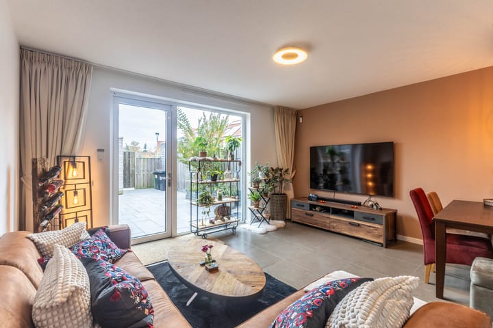 Foto 2 van Van Lijnden van Hemmenstraat 41