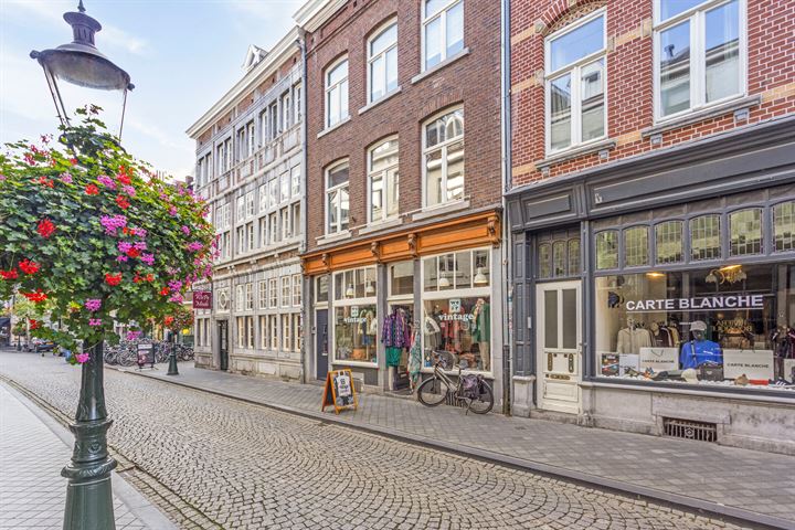 View photo 28 of Rechtstraat 52-B