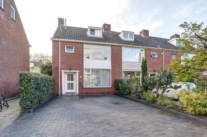 Foto 1 van Petunia 9