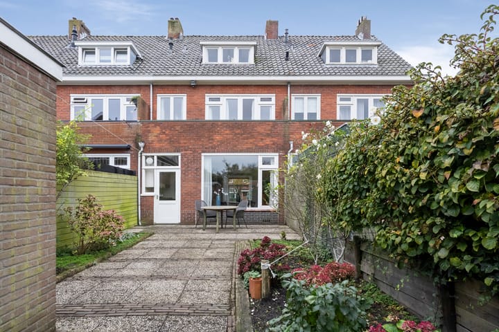 Foto 15 van Van Nesstraat 104