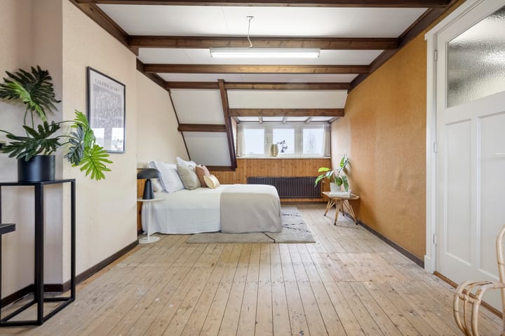 Foto 34 van Van Nesstraat 104