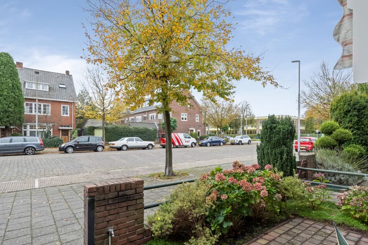 Foto 40 van Van Nesstraat 104