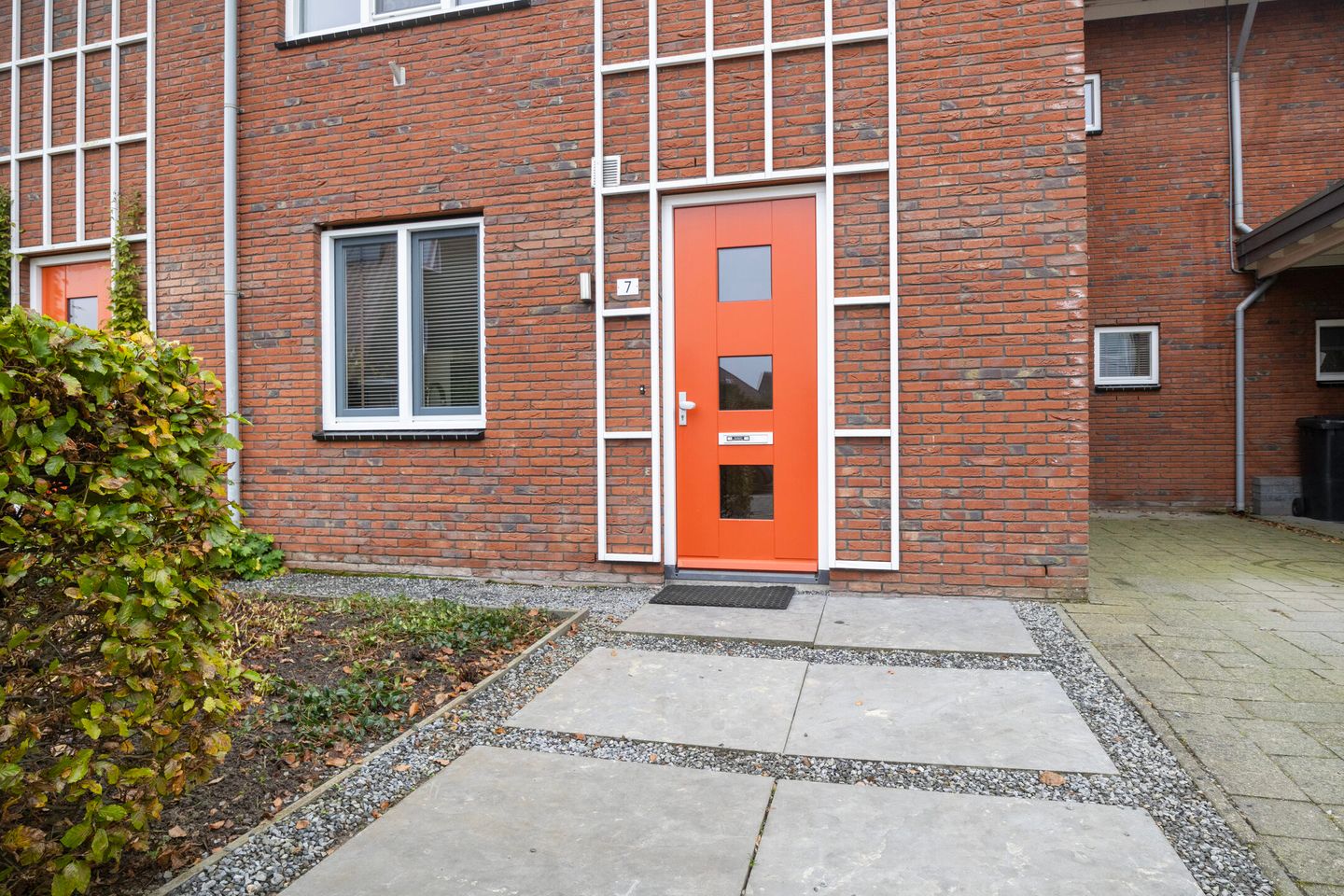 Photo 5 of Conference 7