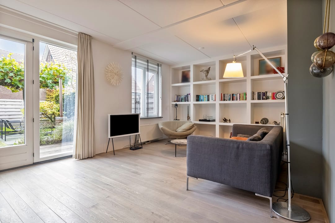 Photo 7 of Conference 7