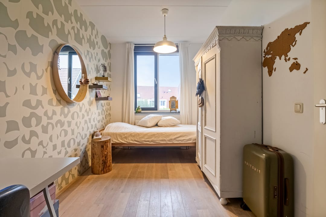 Photo 22 of Conference 7