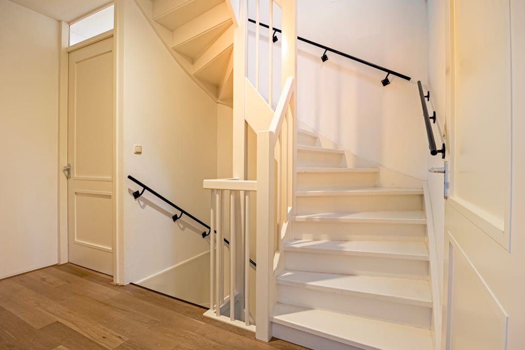 Photo 26 of Conference 7