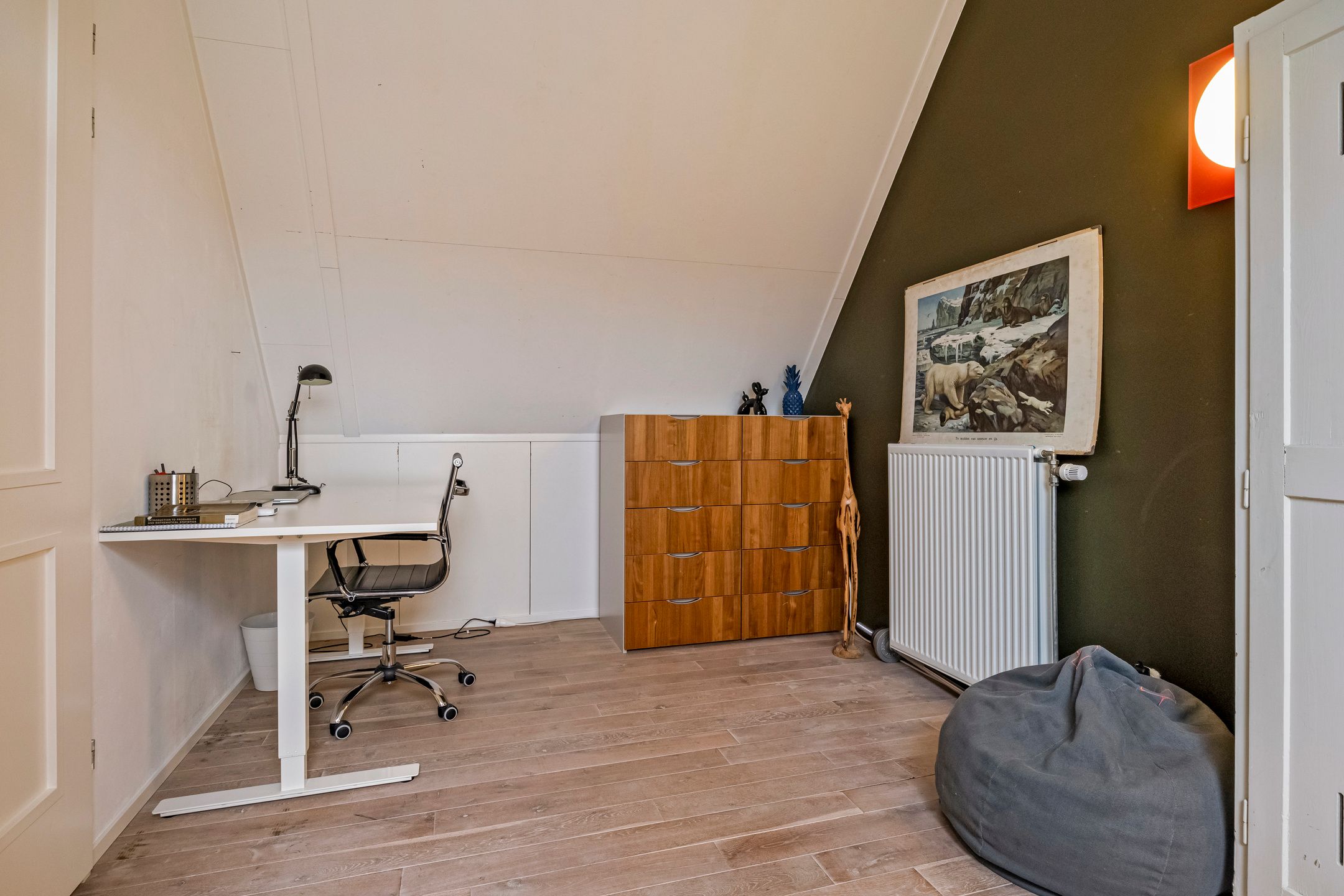 Photo 30 of Conference 7