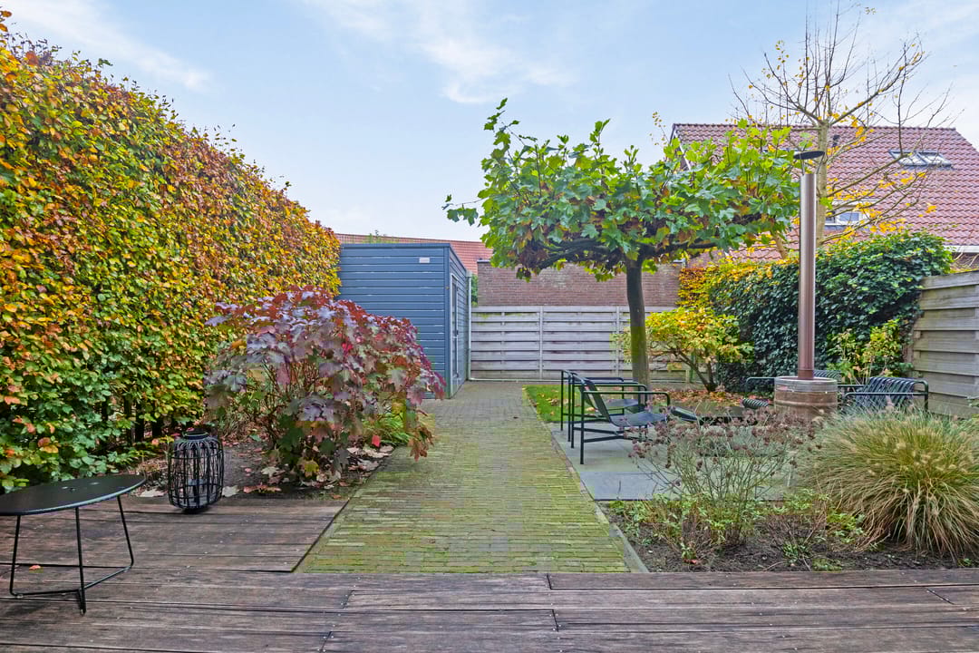 Photo 31 of Conference 7