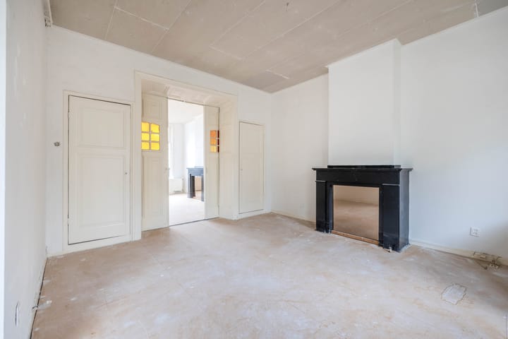 Foto 12 van Van Boetzelaerlaan 12-A