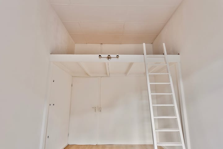 Foto 8 van Monsterstraat 4-E