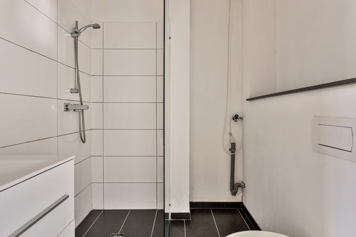 Foto 9 van Monsterstraat 4-E