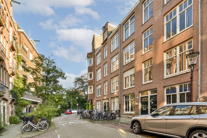 View photo 17 of Jan Bernardusstraat 26-1R