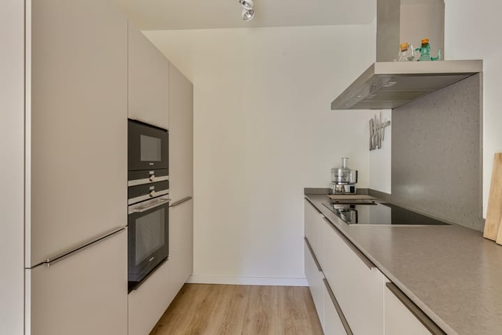 Photo 8 of Catsstraat 32