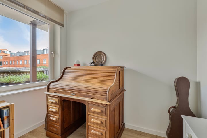 Photo 12 of Catsstraat 32