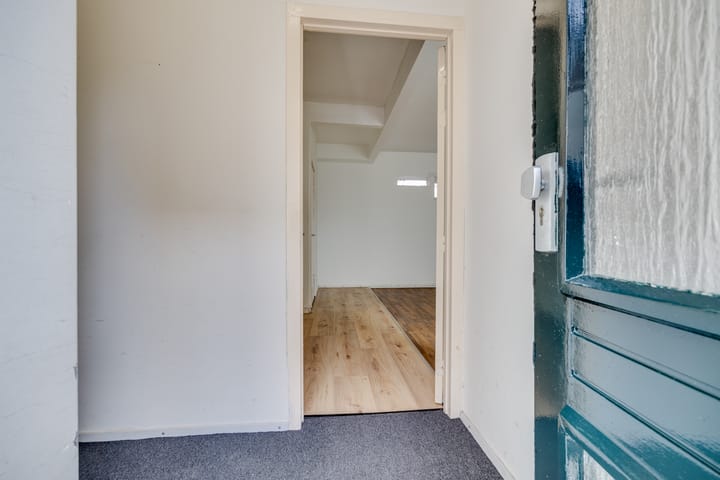 Photo 2 of Baron van Heemstrastraat 1