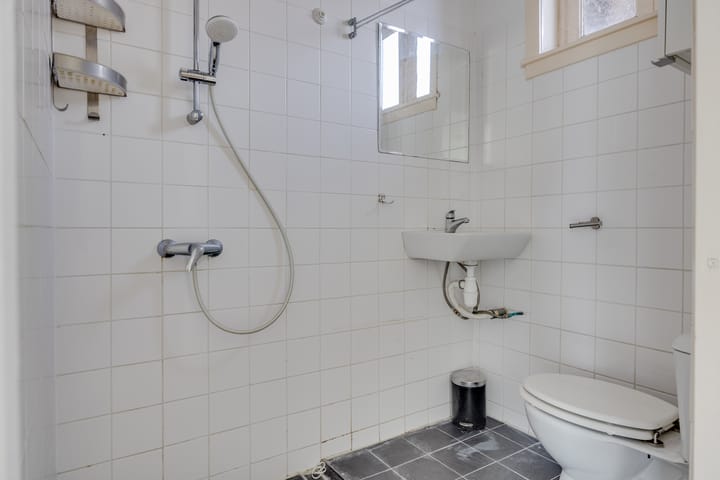 Photo 8 of Baron van Heemstrastraat 1