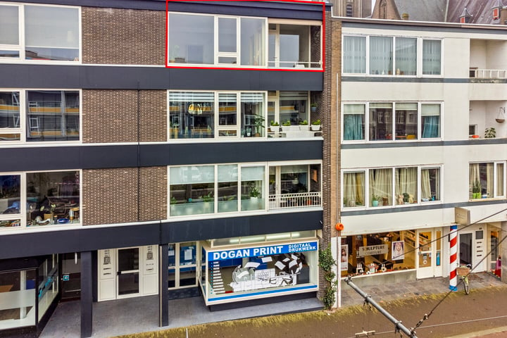 Bekijk foto 2 van Ir J.P. van Muijlwijkstraat 64-3