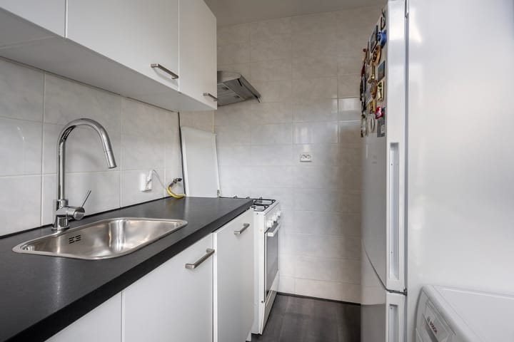 Photo 7 of Halleystraat 5-A