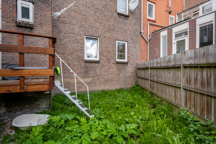 Photo 9 of Halleystraat 5-A