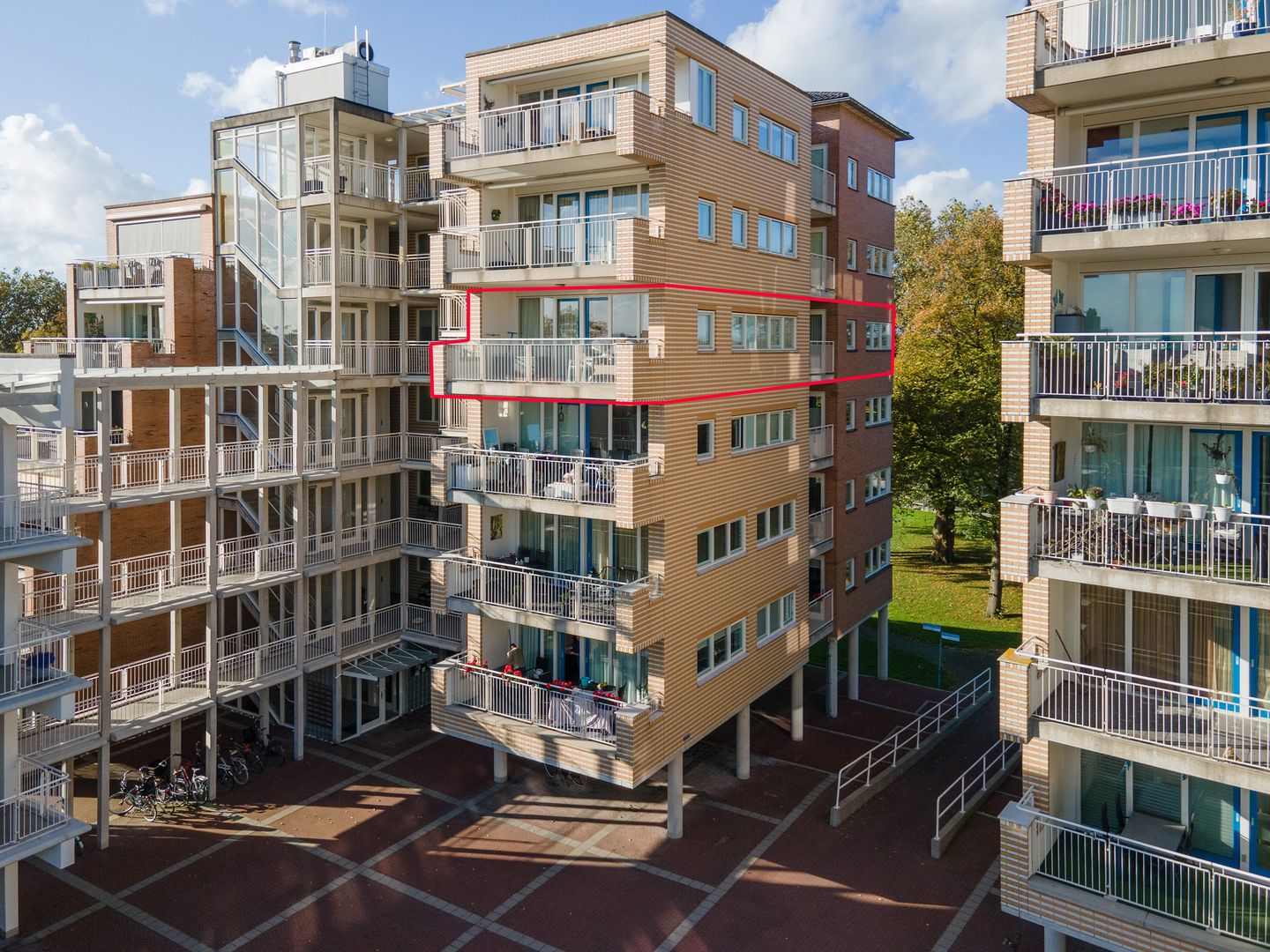 Foto 1 van Stationsweg 263