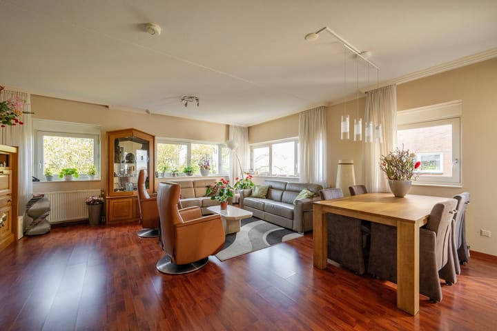 Foto 13 van Stationsweg 263