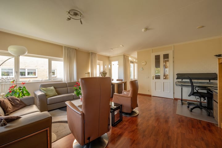 Foto 17 van Stationsweg 263