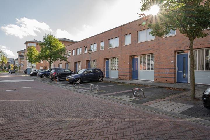 Foto 42 van Stationsweg 263