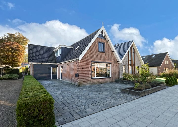 Foto 1 van Middenweg 264