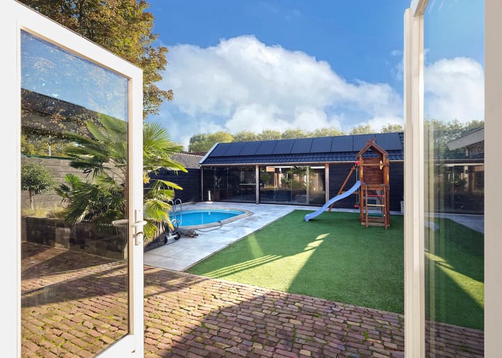 Foto 17 van Middenweg 264