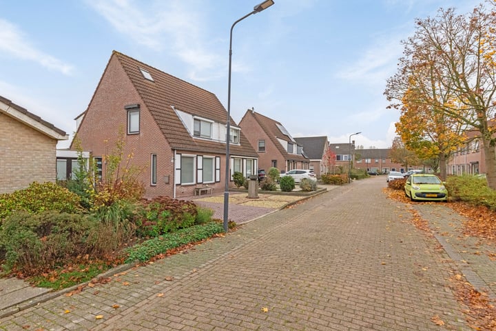 Bekijk foto 4 van Uithofstraat 10