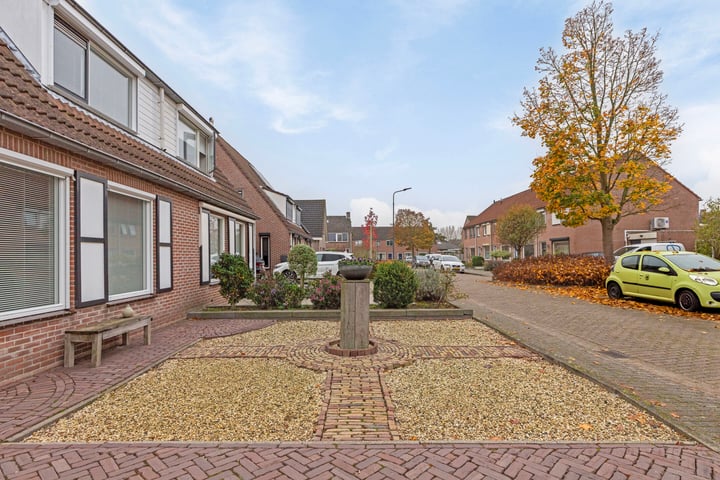 Bekijk foto 5 van Uithofstraat 10