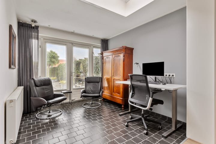 Foto 16 van Uithofstraat 10