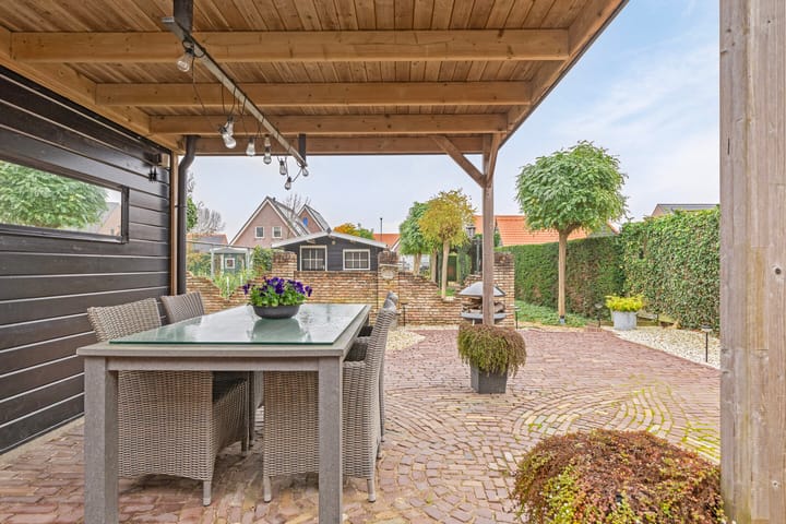 Foto 36 van Uithofstraat 10