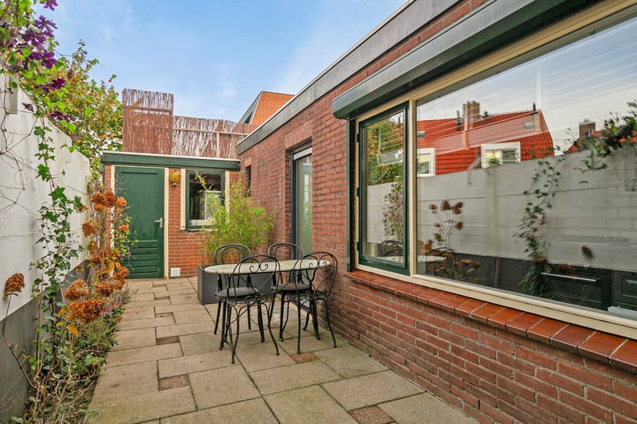 View photo 30 of Beekstraat 16