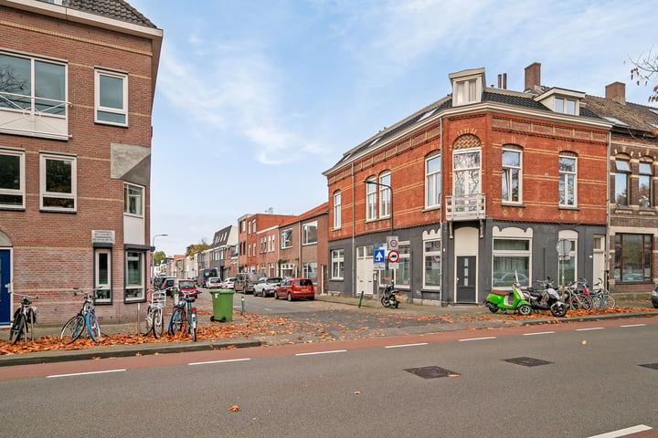 View photo 36 of Beekstraat 16