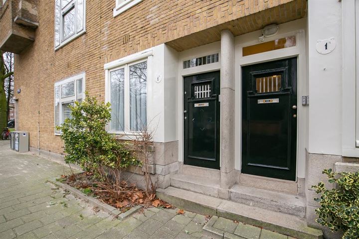 View photo 34 of Bachstraat 1-H