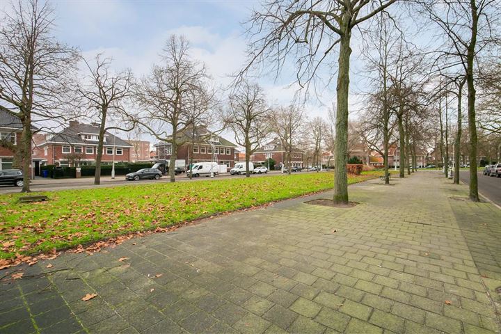 View photo 36 of Bachstraat 1-H