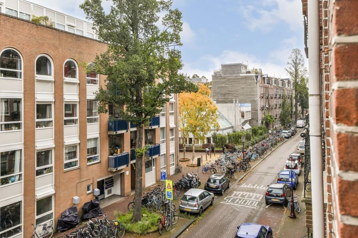 Foto 16 van Madurastraat 10-2