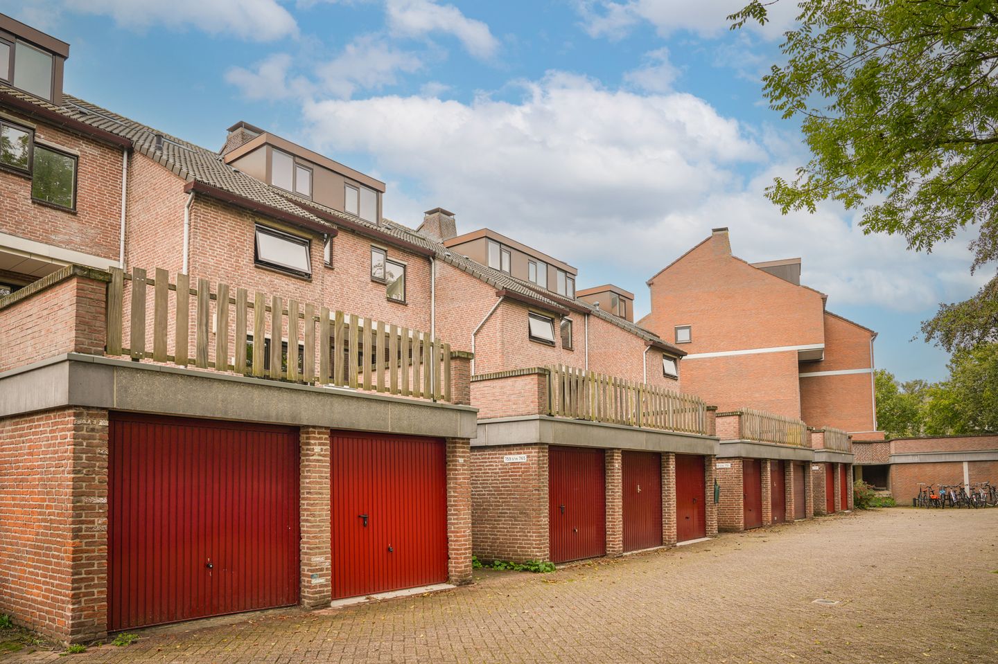 Foto 1 van Albert van Dalsumlaan 765