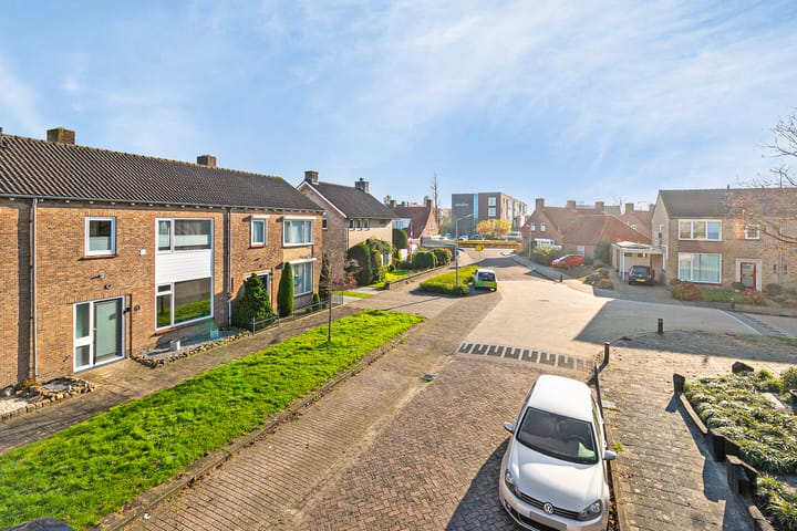 Foto 4 van Meidoornstraat 4