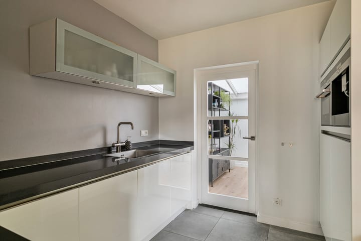 Foto 9 van Meidoornstraat 4