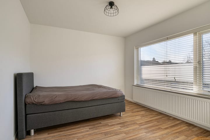 Foto 20 van Meidoornstraat 4